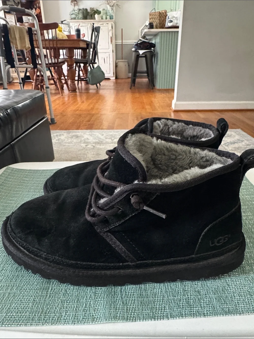 UGG Neumel Chukka Boot Men’s Size 9